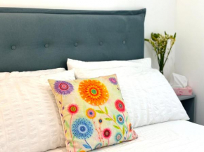 Luxury Garden Apartment TLV 2 Bed 2 Bath